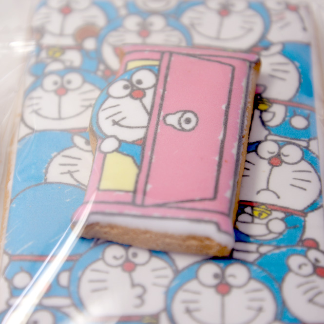 Enfant Online Shop I M Doraemon プリントクッキー マシュマロ缶 Enfant Online Shop I M Doraemon プリントクッキー マシュマロ缶